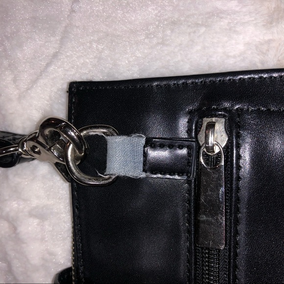 GENUINE LEATHER CROSSBODY/WRISTLET PURSE - Picture 7 of 11